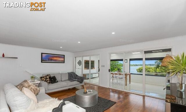 1/31 Bimbadeen Avenue BANORA POINT NSW 2486