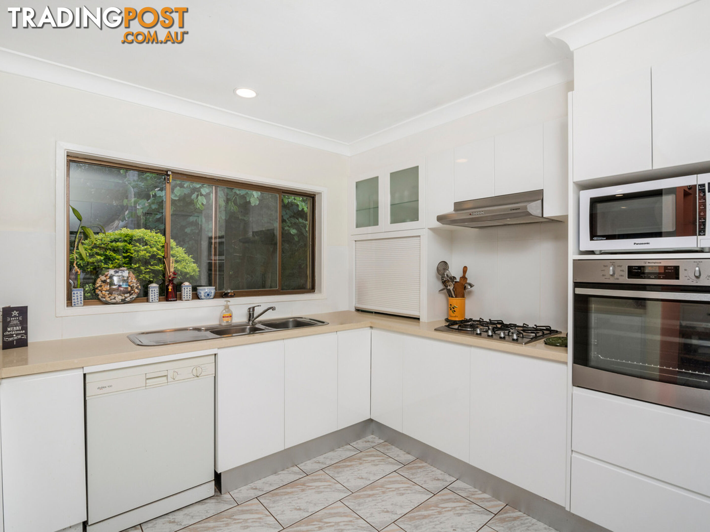 37 Marika Way CURRUMBIN WATERS QLD 4223