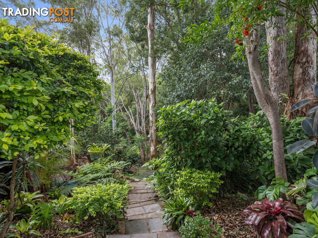 37 Marika Way CURRUMBIN WATERS QLD 4223