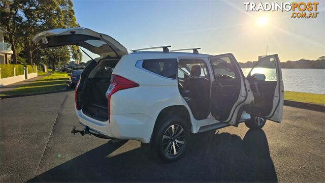 2017 Mitsubishi Pajero Sport GLS - photo 3 of 35
