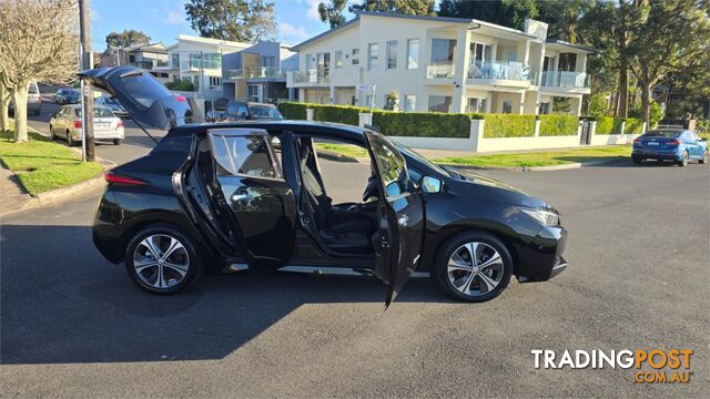 2019 Nissan LEAF - photo 3 of 32