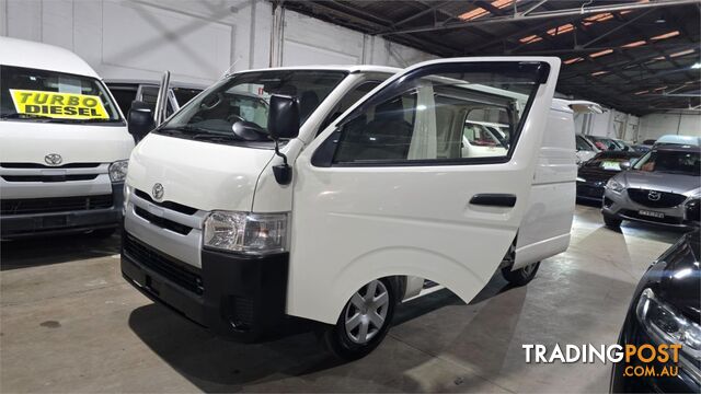 2019 Toyota Hiace - photo 2 of 19