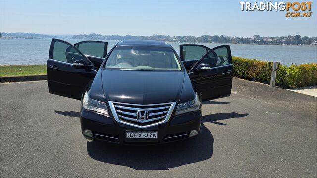 2010 Honda Legend - photo 3 of 38