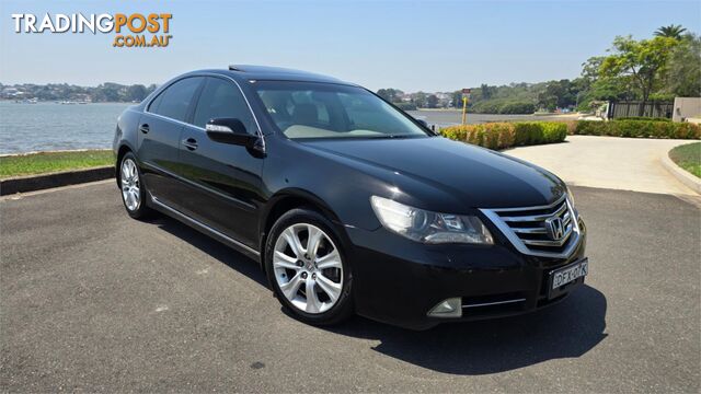 2010 Honda Legend - photo 1 of 38