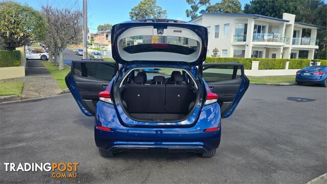 2019 Nissan LEAF - photo 4 of 38