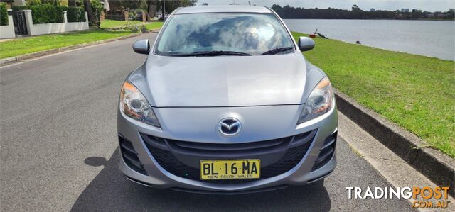 2011 Mazda 3 Maxx - photo 2 of 23