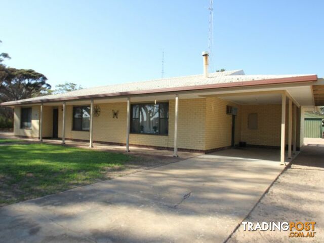 11 Bay Road MOONTA BAY SA 5558