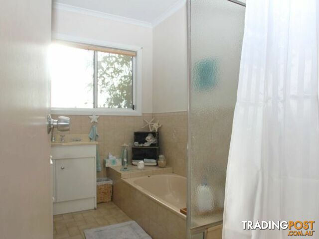 21 Robert Street MOONTA SA 5558