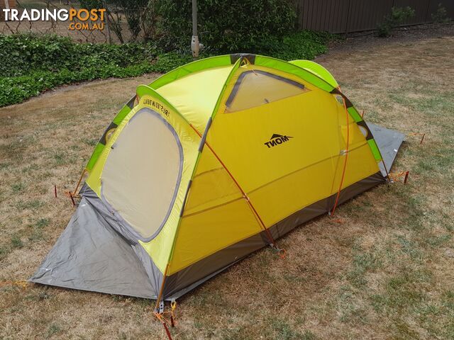 MONT Epoch 4 Season Hiking Tent