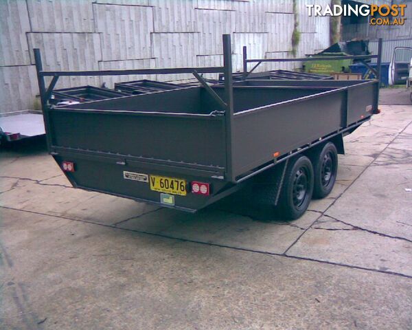 Table Top Box Trailer with Dual Box, (Item 535)