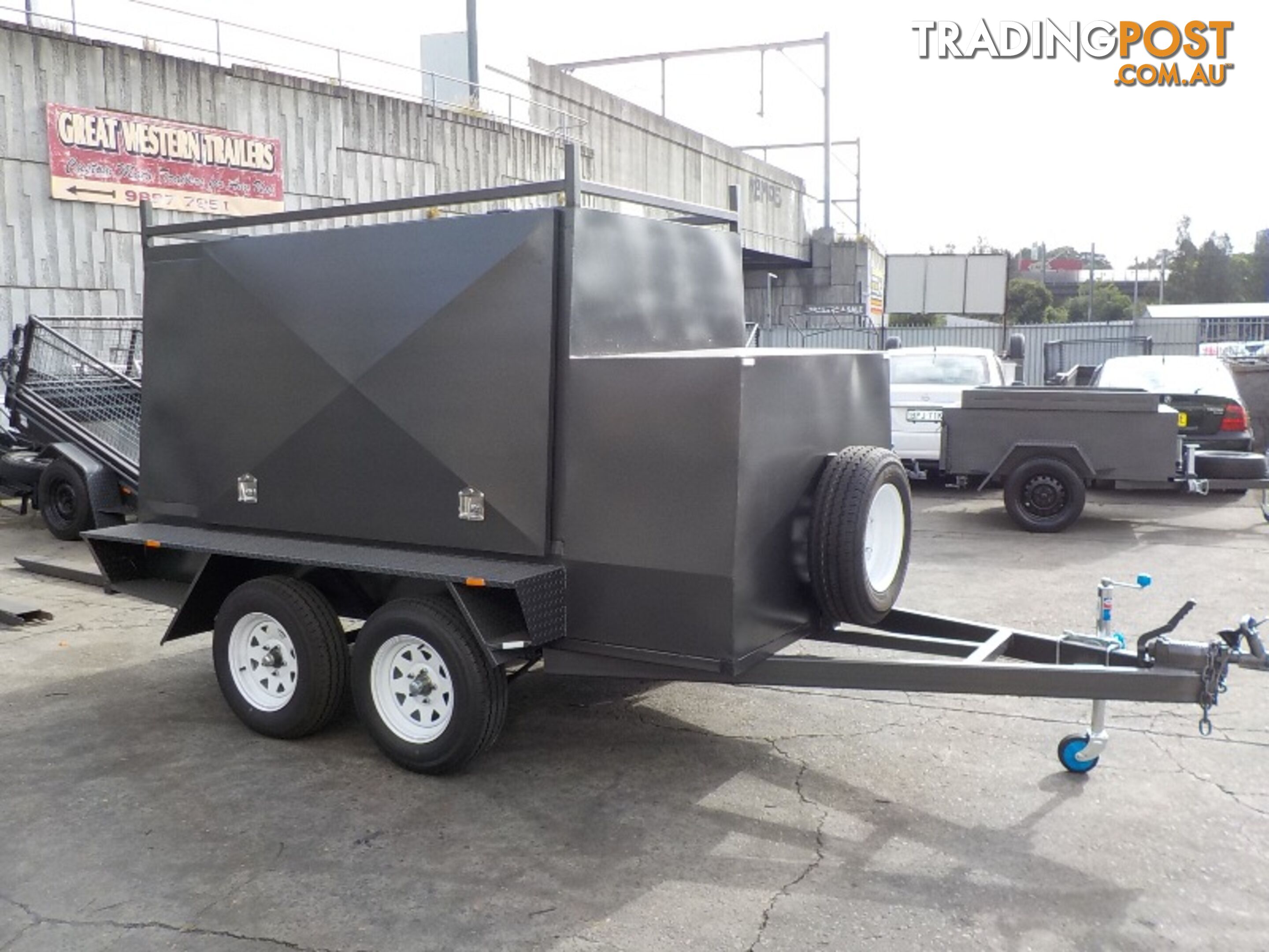 Builders Trailer with Dual Axle (Item 211)