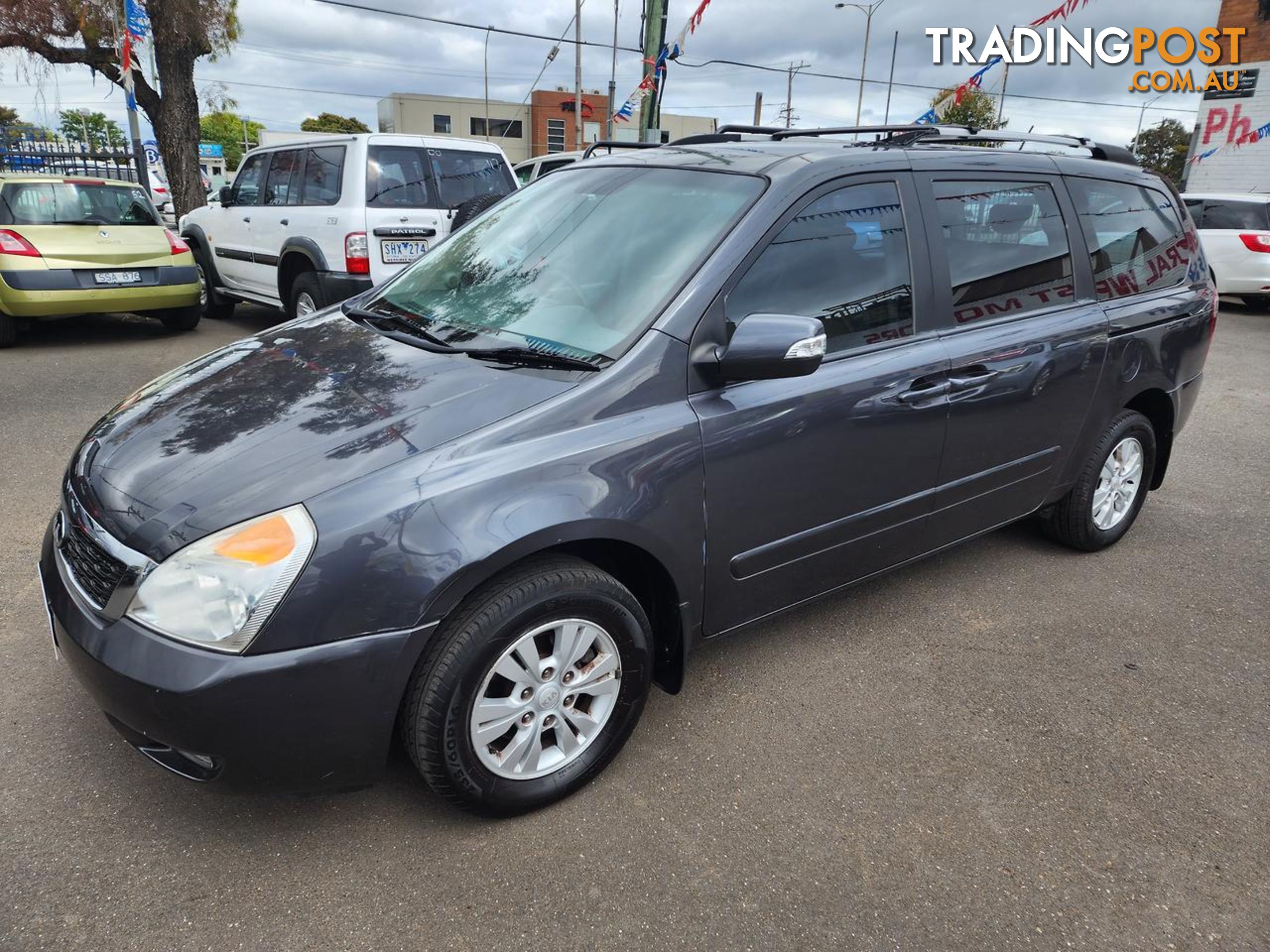 2012 KIA GRAND CARNIVAL Platinum VQ WAGON