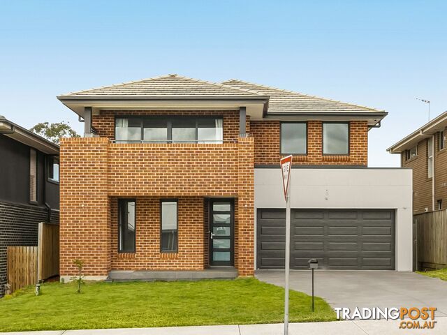 2 Binshaw Crescent MENANGLE PARK NSW 2563