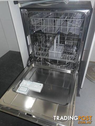 (MDW 025) Second Hand DISHWASHER CONIA - photo 2 of 2
