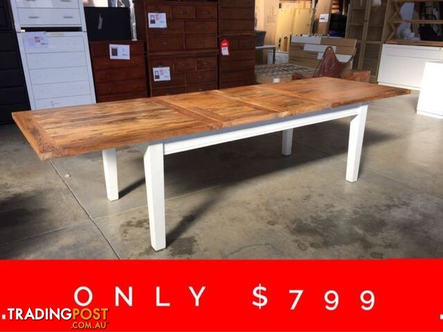 MANGO CREEK EXTANDABLE DINING TABLE