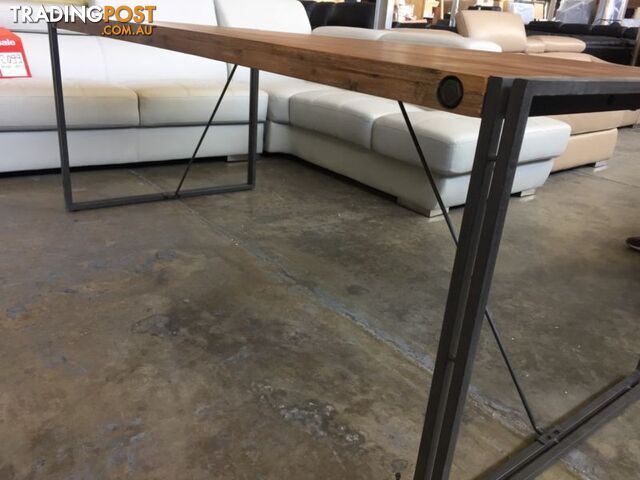 CITY2 DINING TABLE - photo 5 of 9