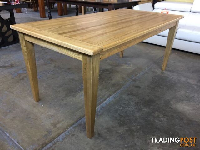 THE OAK RISTA DINING TABLE - photo 4 of 6