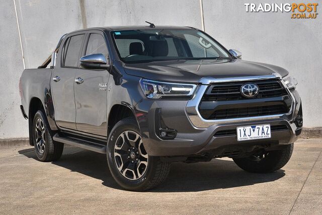 2021 TOYOTA HILUX SR5  DUAL CAB CAB CHASSIS