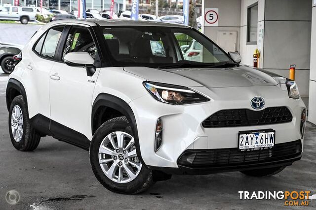 2022 TOYOTA YARIS CROSS   SUV