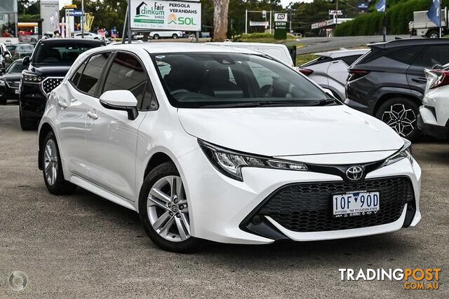 2018 TOYOTA COROLLA   HATCH