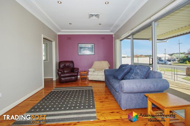 2 Macquarie Street Boolaroo NSW 2284