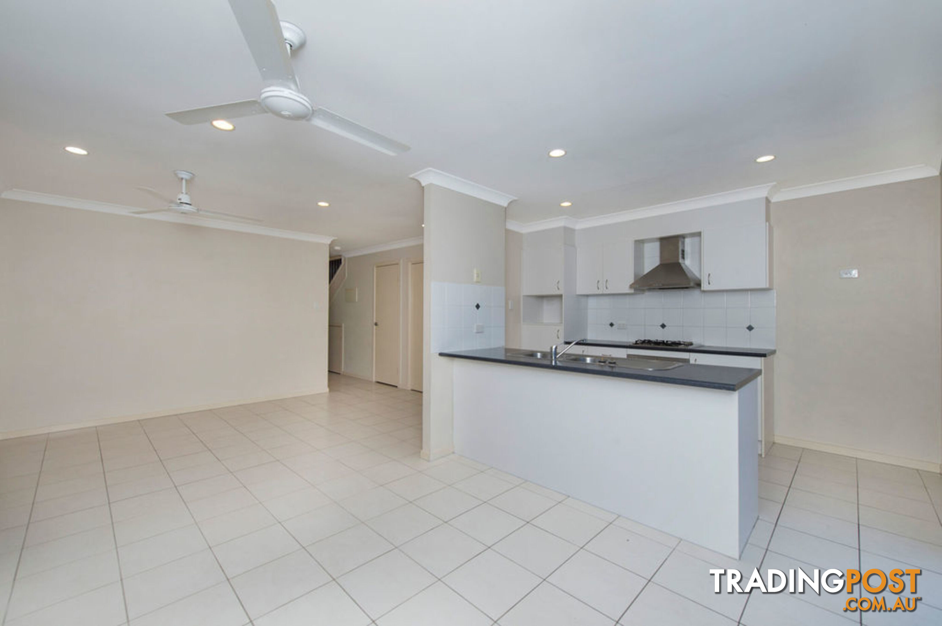 2/16 Seashell Avenue COOMERA QLD 4209