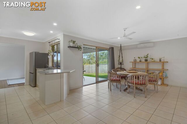 22 Rix Drive UPPER COOMERA QLD 4209 - photo 3 of 25