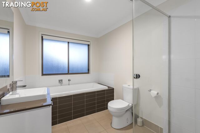 2 Alpine Lane PIMPAMA QLD 4209