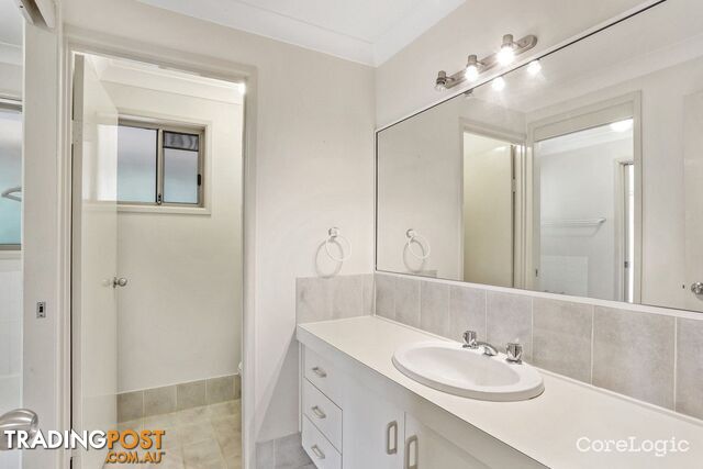 16 Ealing Court NERANG QLD 4211