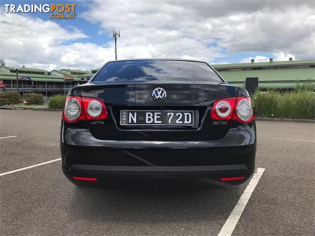 2009 Volkswagen Jetta 103TDI 1KM Sedan - photo 4 of 19