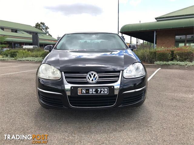 2009 Volkswagen Jetta 103TDI 1KM Sedan - photo 2 of 19