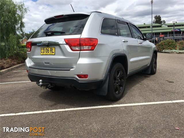 2011 JEEP GRAND CHEROKEE LAREDO (4x4) WK 4D WAGON - photo 3 of 50