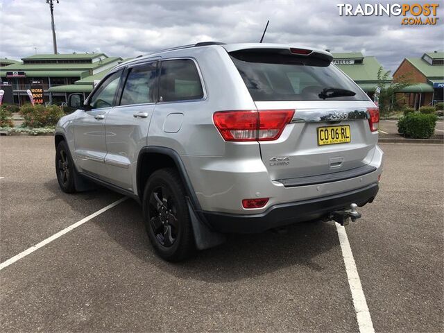 2011 JEEP GRAND CHEROKEE LAREDO (4x4) WK 4D WAGON - photo 4 of 50