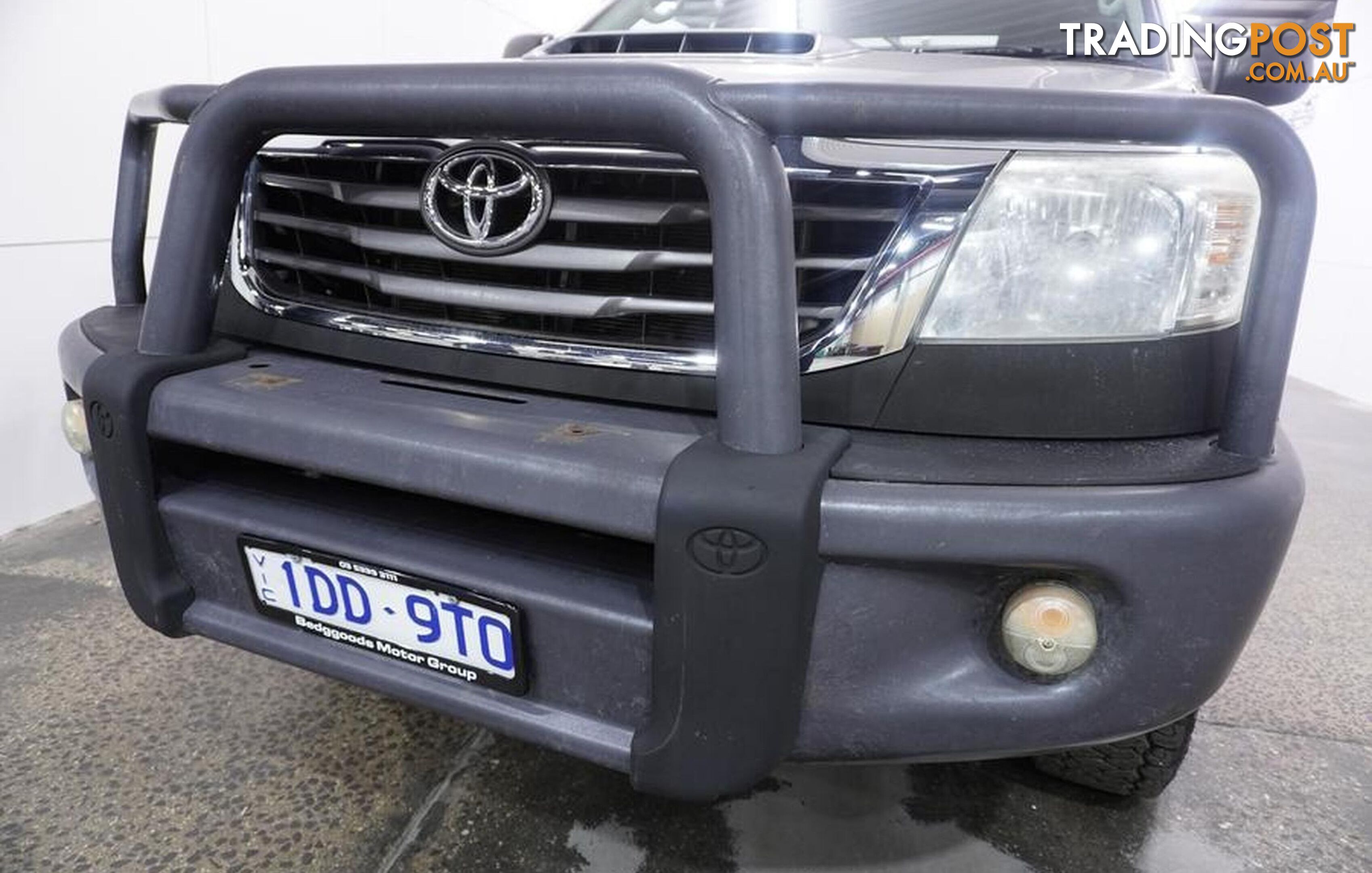 2015 Toyota Hilux SR  Cab Chassis