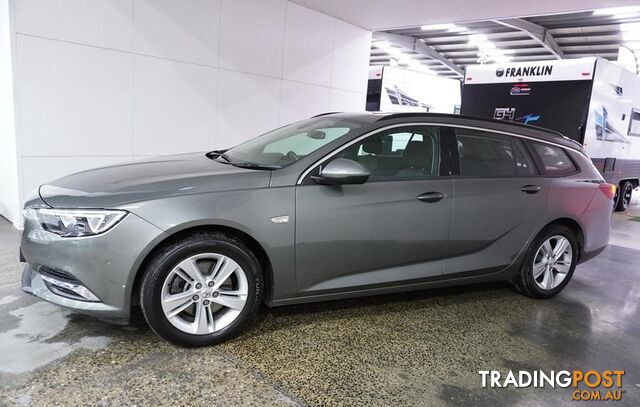 2018 Holden Commodore LT Wagon - photo 3 of 31