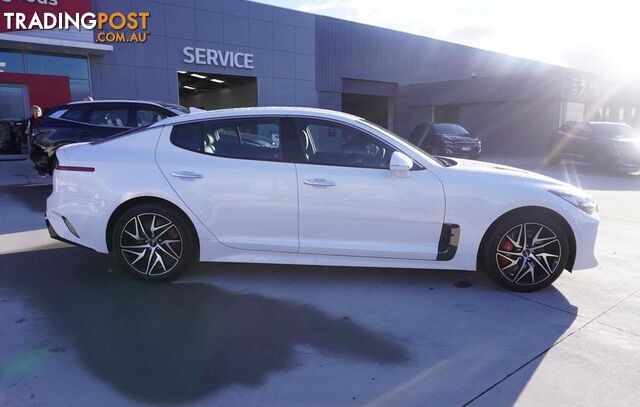 2022 Kia Stinger 330S Sedan - photo 3 of 23