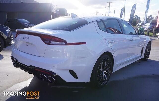2022 Kia Stinger 330S Sedan - photo 4 of 23