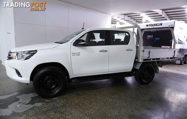 2016 Toyota Hilux SR  Cab Chassis - photo 3 of 25