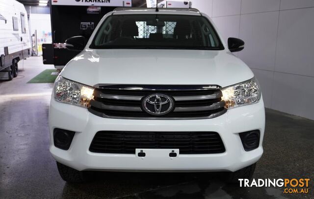 2016 Toyota Hilux SR  Cab Chassis - photo 2 of 25