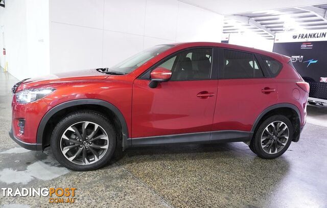 2015 Mazda CX-5 Akera SUV - photo 3 of 31