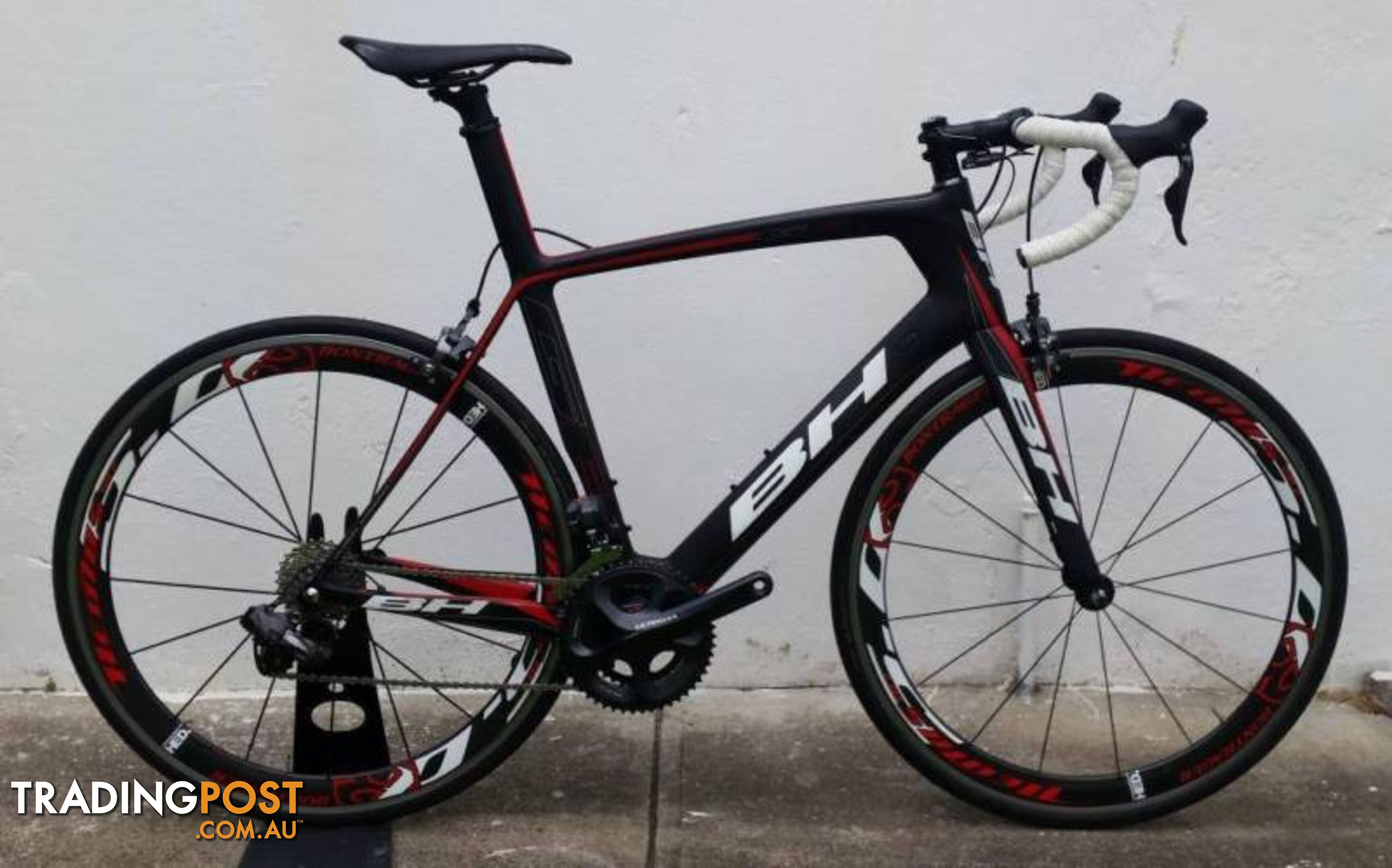 Cervelo S5 Replica. M. Ultegra Di2 10speed. Reynolds Wheels.