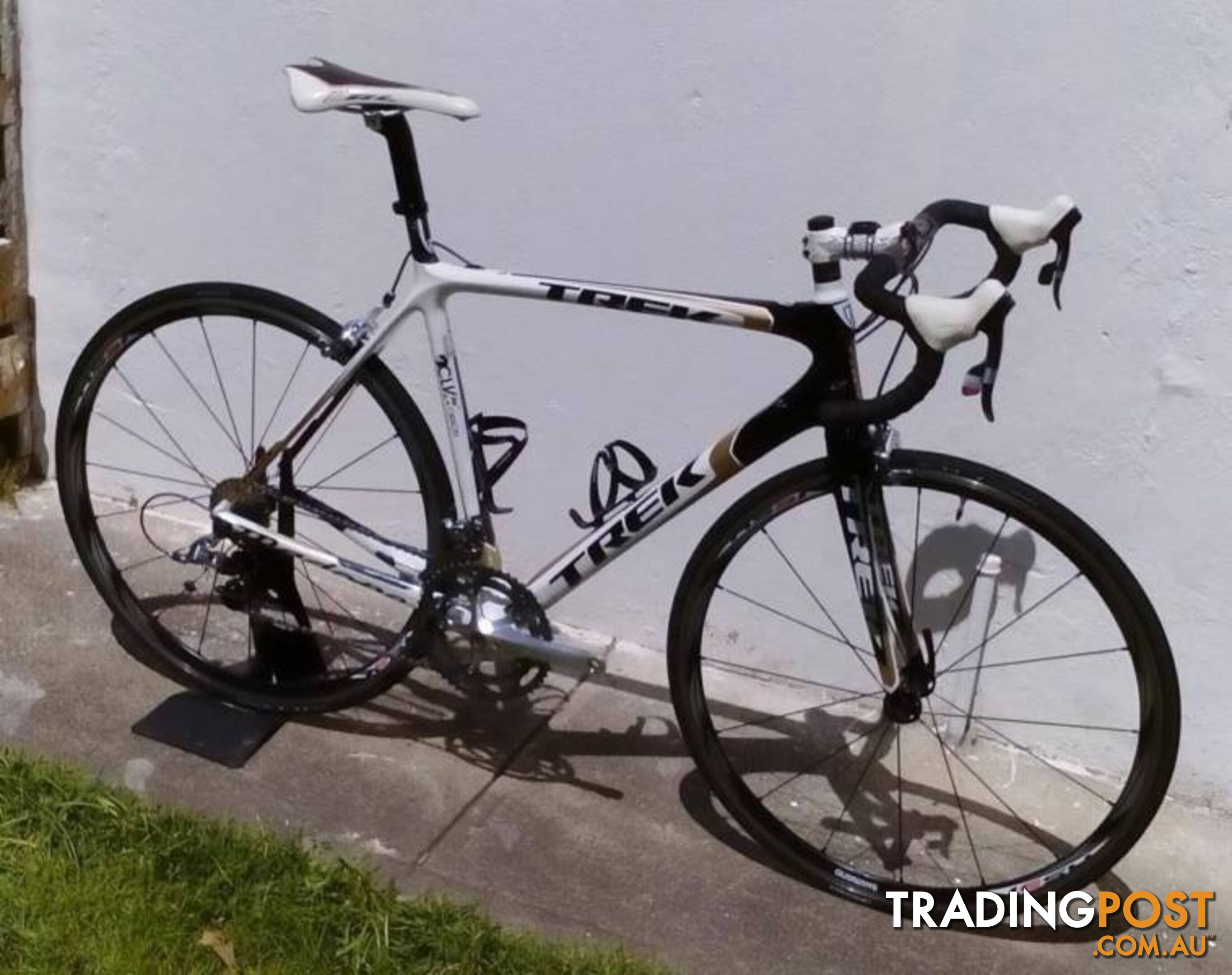 Trek Madone 6.5! L. Sram Red 10s! Great Condition!