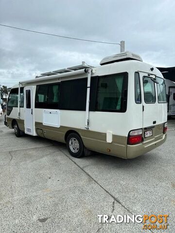 2006 Toyota Coaster - photo 4 of 14