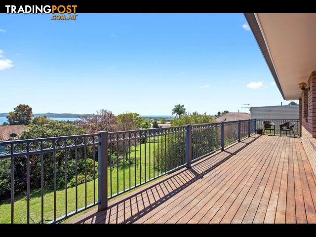 16 Coila Avenue, Tuross Head 16 Coila Avenue Tuross Head, NSW 2537