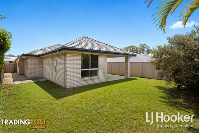7 Macnab Street YARRABILBA QLD 4207 - photo 5 of 10