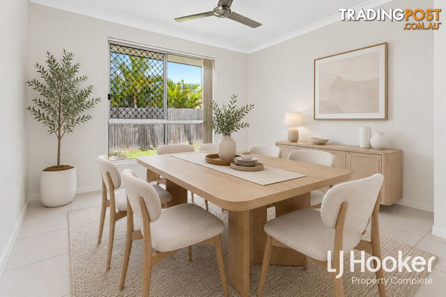 7 Macnab Street YARRABILBA QLD 4207 - photo 4 of 10