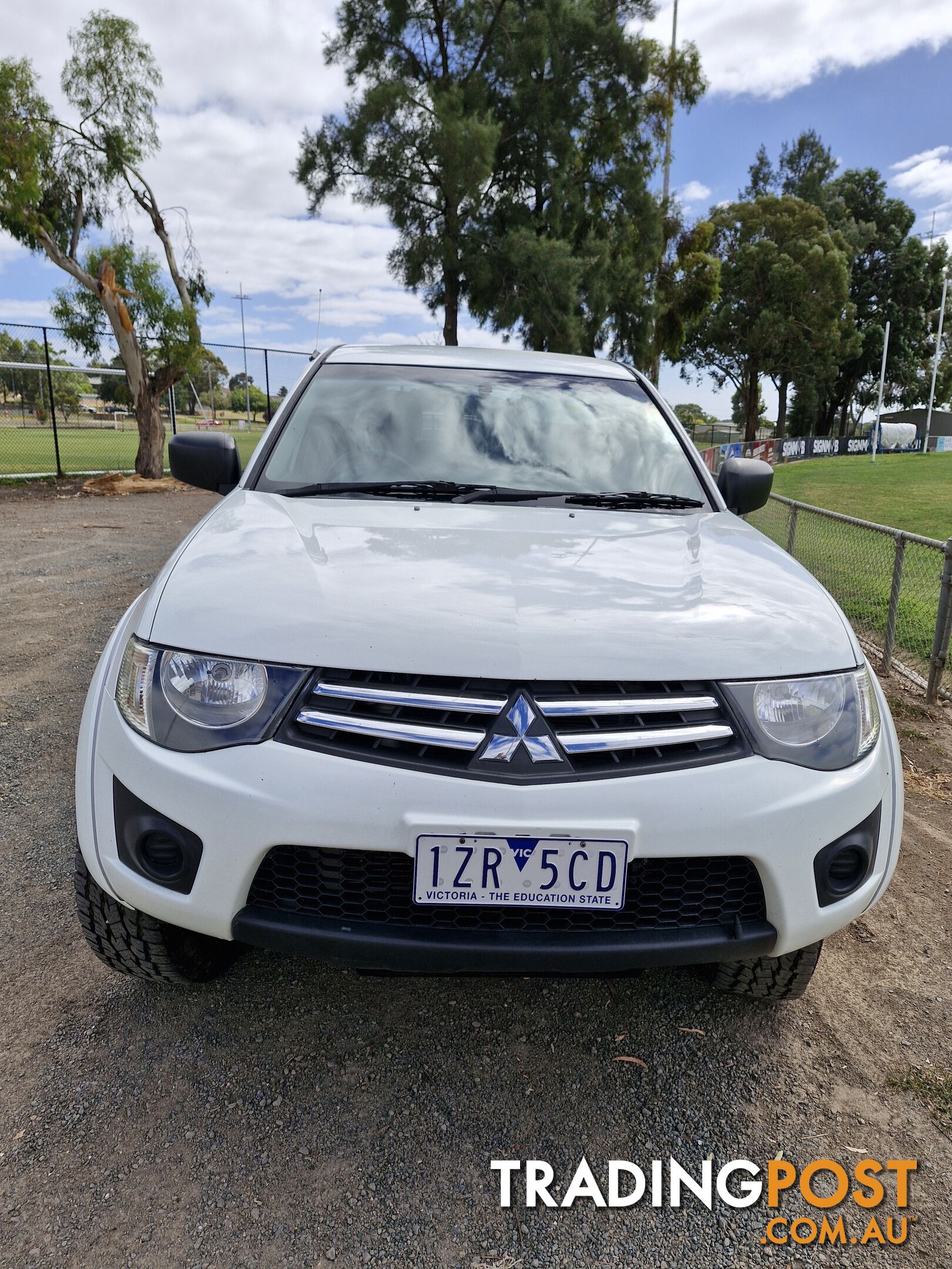 2014 Mitsubishi Triton MN Mitsubisi Triton GLX + SUV Manual