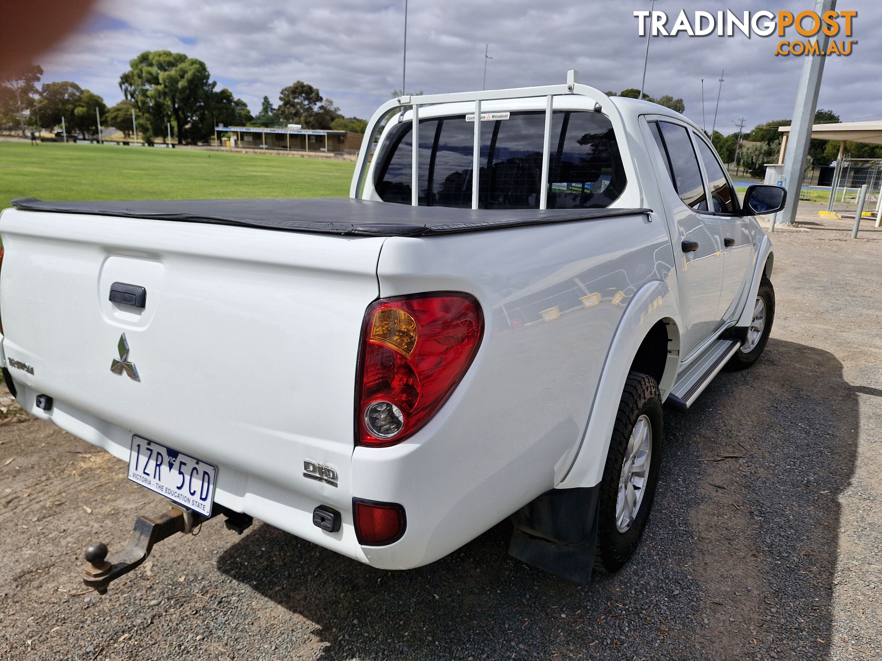 2014 Mitsubishi Triton MN Mitsubisi Triton GLX + SUV Manual