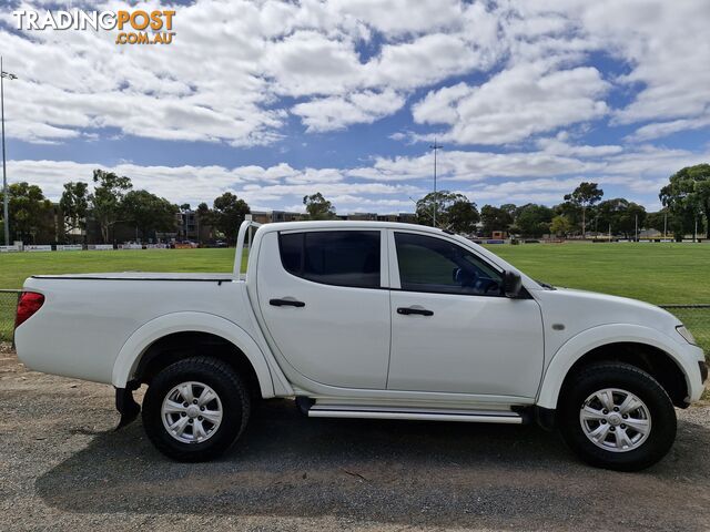 2014 Mitsubishi Triton MN Mitsubisi Triton GLX + SUV Manual