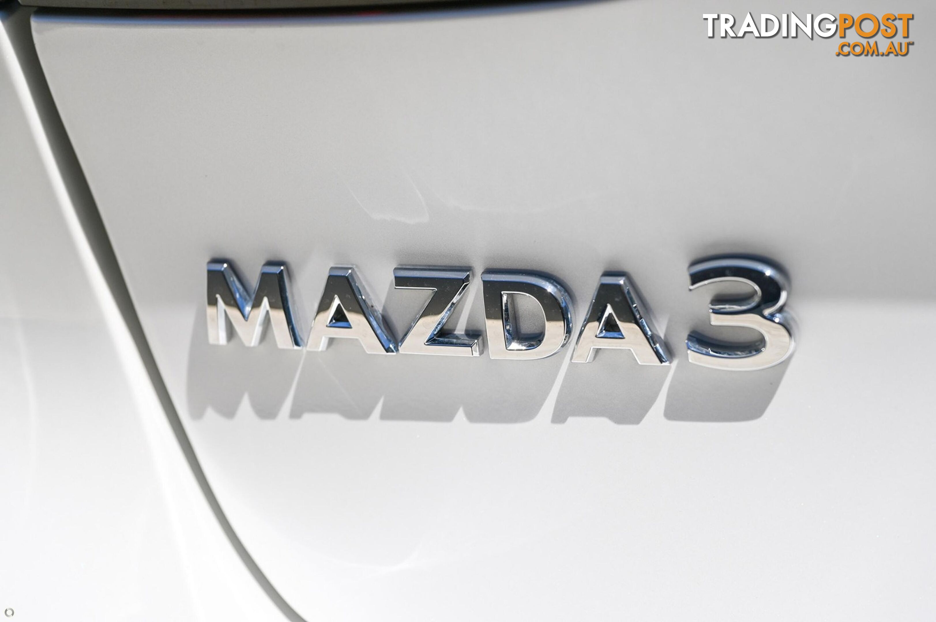 2024 MAZDA 3   HATCH